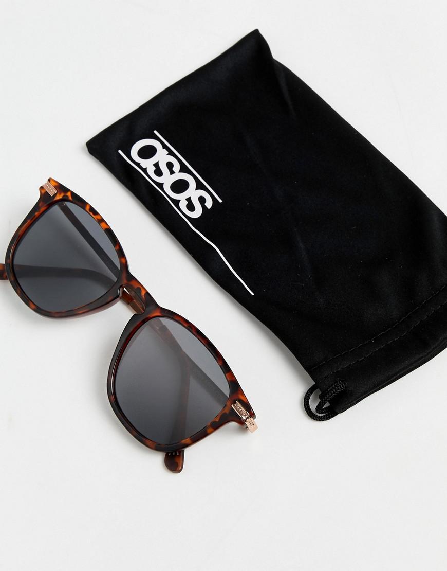 Gold Metal Details _ Smoke Lens